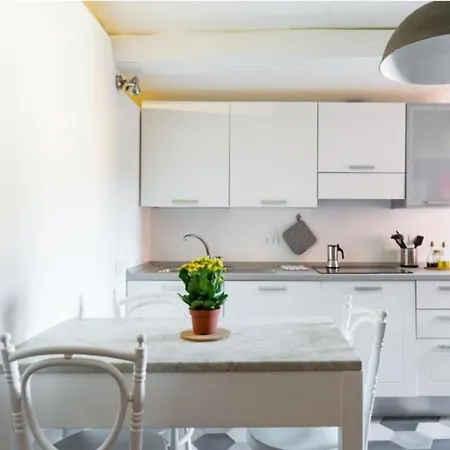 Cozy Studio In Trastevere Apartment Rome
