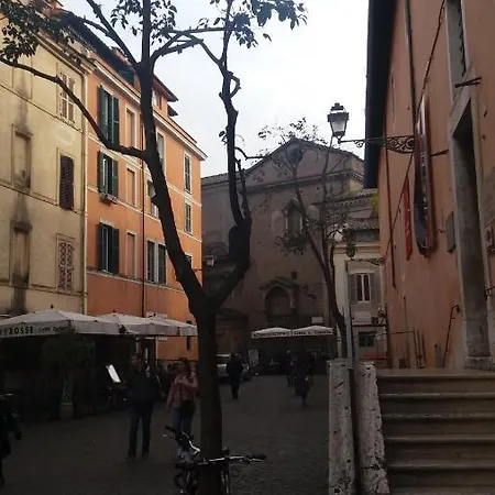 Cozy Studio In Trastevere * Rome