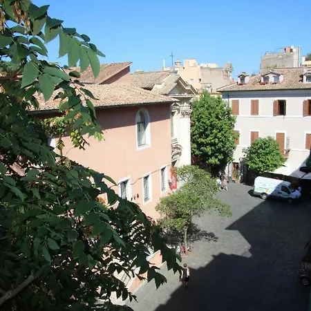 Cozy Studio In Trastevere Rome